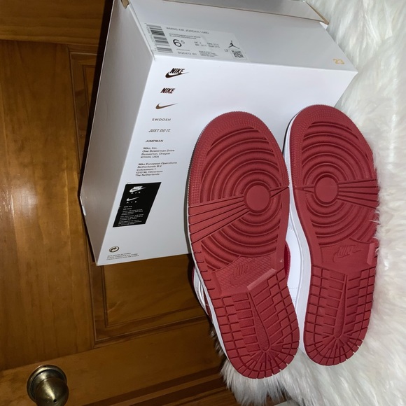 Air Jordan New in Box White Burgundy Red MID Women 6.5 LOOK!!! - Picture 7 of 10